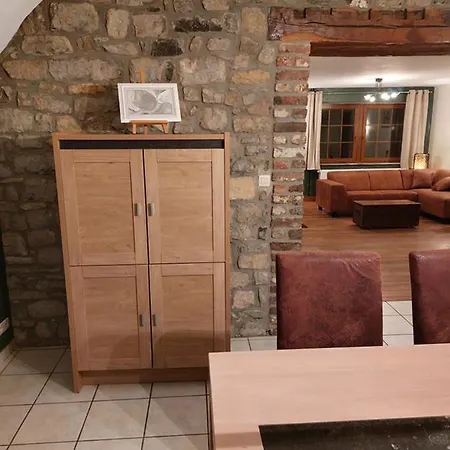 Aux Trois Petits Cochons *