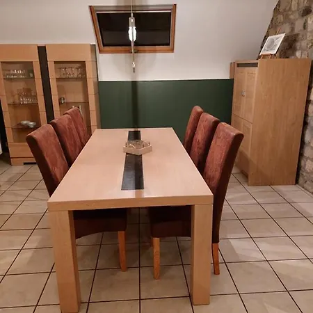 Aux Trois Petits Cochons Appartamento